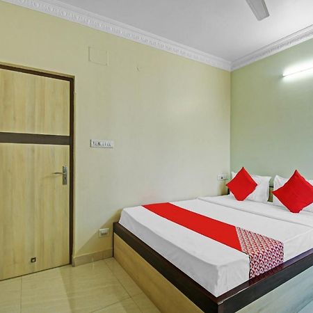 Oyo Flagship 84655 S S Guest House Kalkutta Exterior foto