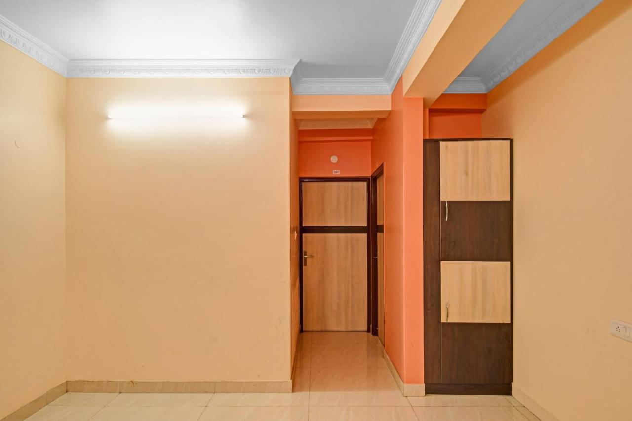 Oyo Flagship 84655 S S Guest House Kalkutta Exterior foto