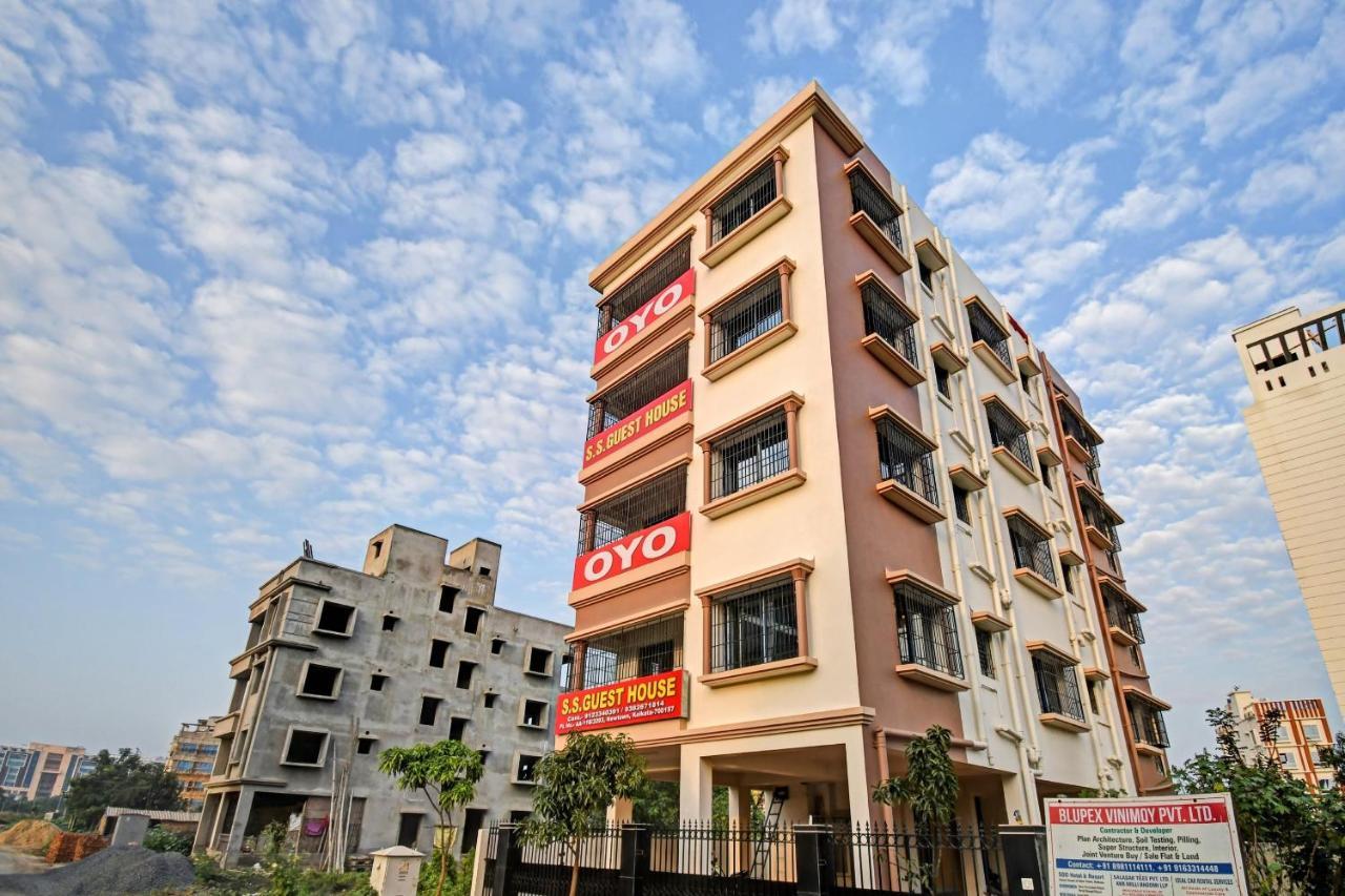 Oyo Flagship 84655 S S Guest House Kalkutta Exterior foto